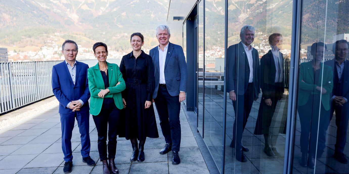 Das neue Team, v.l.: die Vizerektor:innen Wolfgang Prodinger, Irene Häntschel-Erhart, Patrizia Stoitzner und Rektor Gert Mayer. (c)MUI/Bullock NEWS_Neues Rektoratsteam.jpg