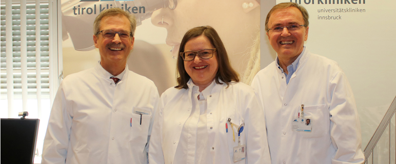 Univ.-Prof. Dr. Herbert Riechelmann, Direktor Univ.-Klinik für HNO; Dr. Andrea Posch, Oberärztin Univ.-Klinik für Strahlentherapie-Radioonkologie; Univ.-Prof. Dr. Günther Gastl, Direktor Innsbrucker Univ. Klinik für Onkologie (v. li. n. re.) Fotos: C. Seiwald, tirol kliniken.