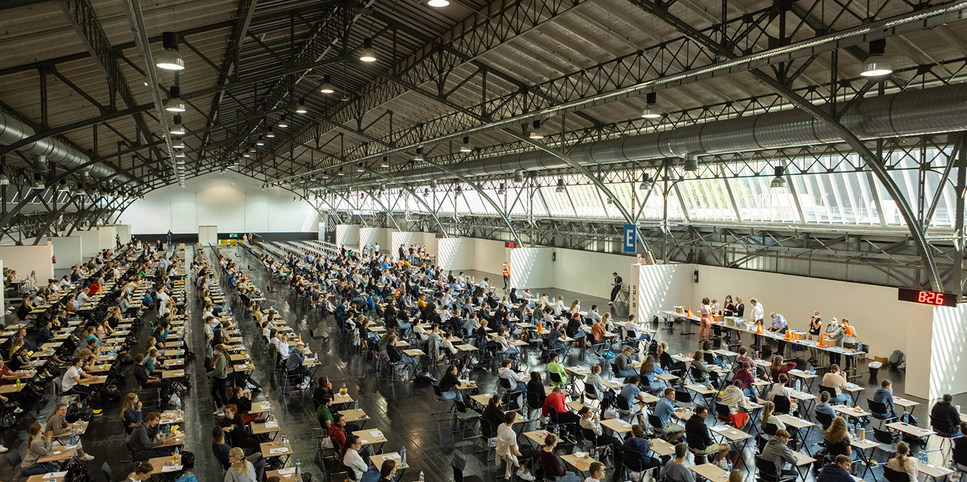 „Lasst euch impfen!“: Dringender Appell von Vizerektor Peter Loidl an die Medizinstudierenden