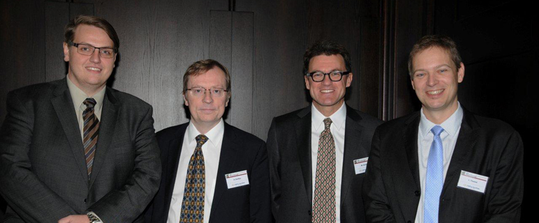 Dr. Christian Freyschlag, Prof. Dr. Hugues Duffau, Ao. Univ.-Prof. Dr. Martin Ortler, Univ.-Prof. Dr. Thomé (v. l. na. re.) (Bild: ÖGNC)