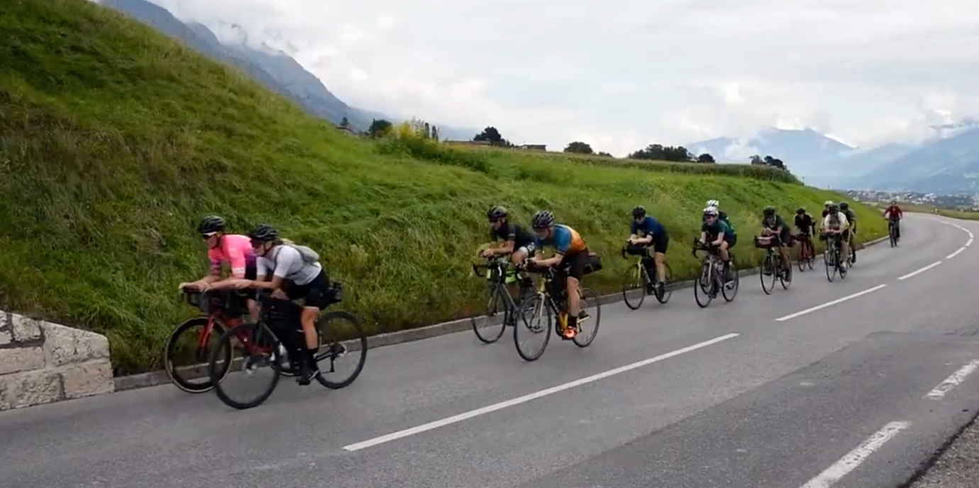 „Ultradistanz-Radathlet:innen zeigen nach mehrtägiger Belastung deutliche Zeichen der Überwässerung“