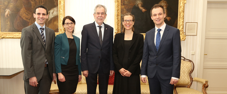 Bundespräsident Van der Bellen verlieh Ehrenringe „Sub Auspiciis" an den beiden Innsbrucker Universitäten