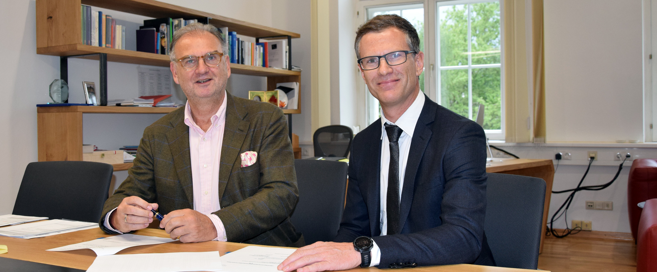 Vertragsunterzeichnung: „Der Schritt zurück ist ein Schritt nach vorn“