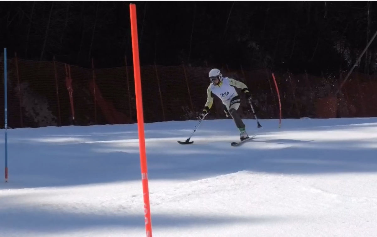 BU: Glötzner auf der Skipiste bei einem Slalomrennen