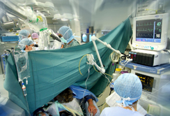 und Intensivmedizin in Deutschland, Österreich und der Schweiz im Zeitraum vom 1. Januar 2001 bis 31. Dezember 2010 untersucht. Foto: Univ.-Klinik für Anästhesie und Intensivmedizin.