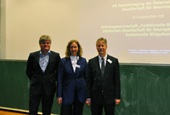 Univ.-Prof. Stephan Felber (stellv. Vorsitzender ÖGfMRT) (re.), Univ-.Prof.in Elke Gizewski und Univ.-Prof. Roland Beisteiner (Präsident der ÖGfMRT.