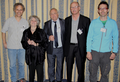 Prof. Victor Ambros, Prof.in Ada Yonath und Dr. Friedrich Lottspeich mit den Projektkoordinatoren Prof. Alexander Hüttenhofer (Biozentrum) und Prof. Norbert Polacek (Universität Bern)(v. l) auf dem GEN-AU-Meeting in Innsbruck. (Foto: Harald Stauber, Oncotyrol)