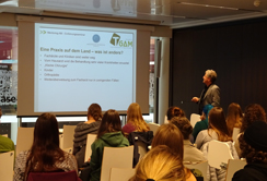 Das Mentoring-Programm erfreut sich großer Beliebtheit bei den Studierenden der Medizinischen Universität Innsbruck. Foto: Bachler.