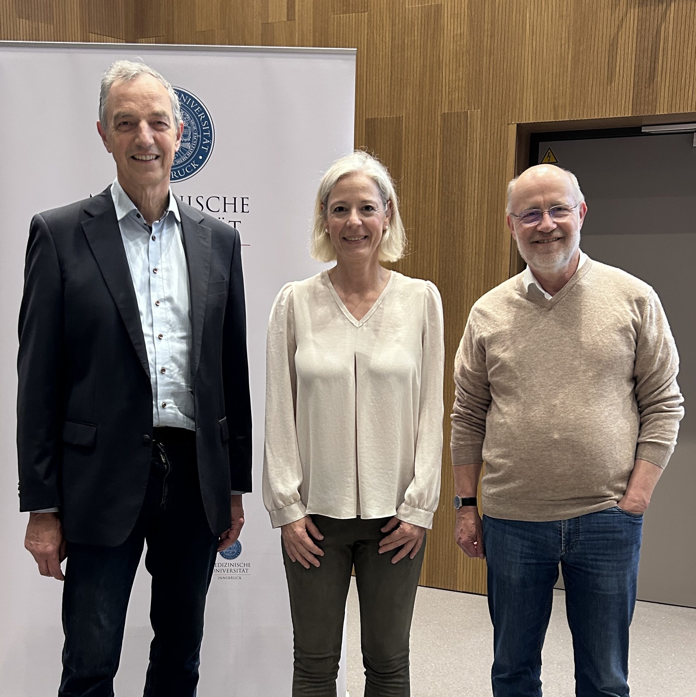 "v.l. Martin Herrmann, Janett Kreutziger und Harald Lesch beim Vortrag"